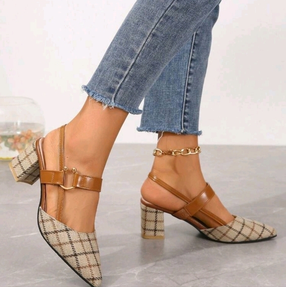 Fashionable Square Fabric Material Peep Toe Chunky Hign Heels Sandals - Picture 4 of 6